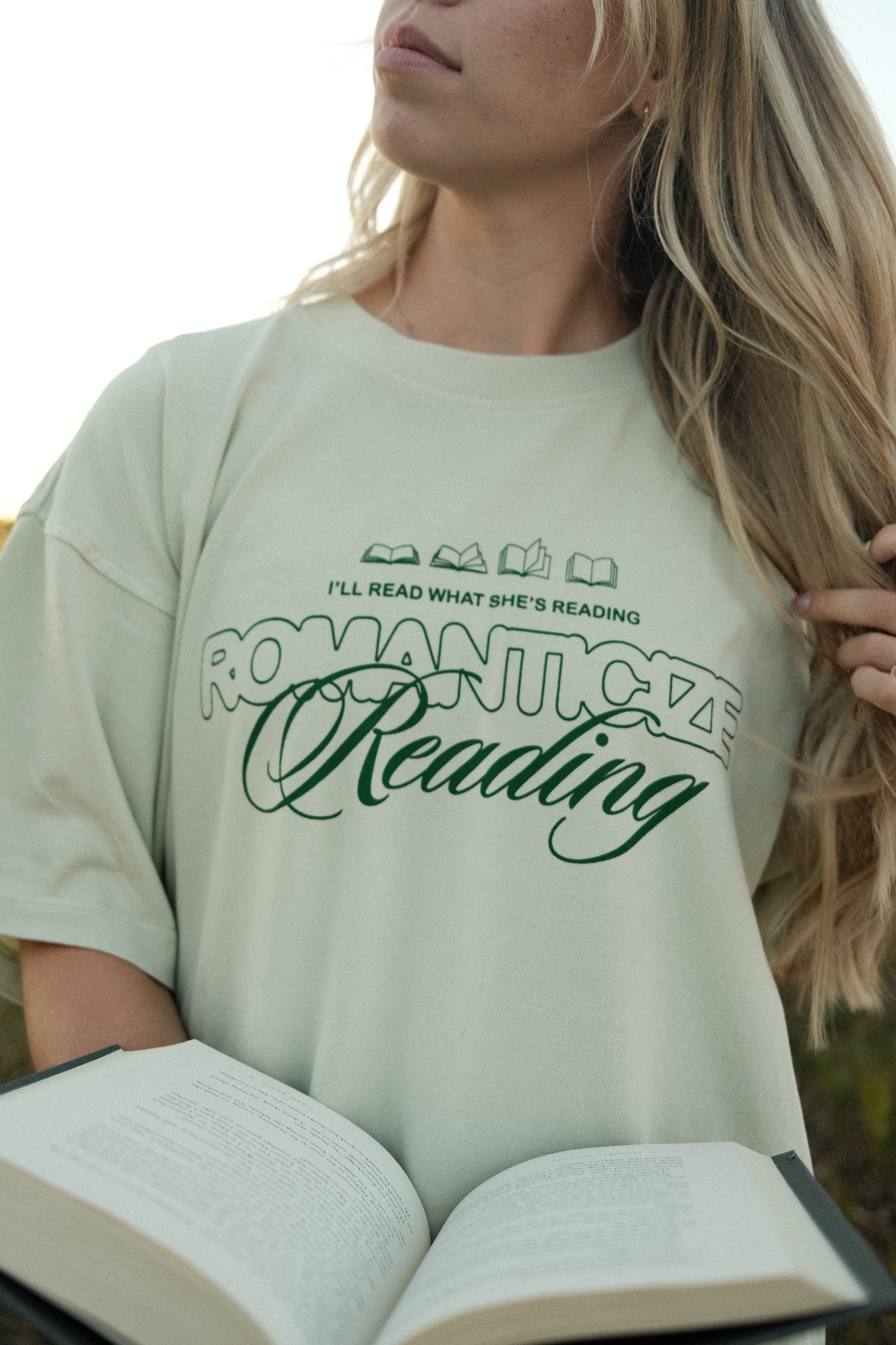 Romanticize Reading Tee